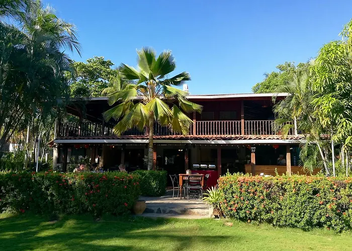 M&m Garden House Hostal