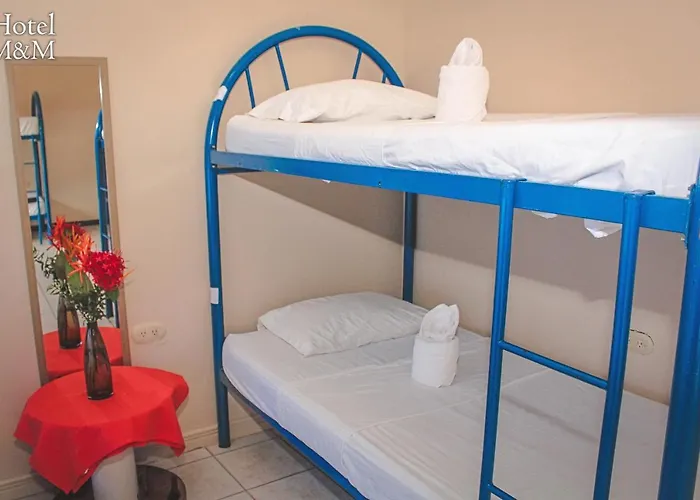 M&m Garden House Hostal Coco